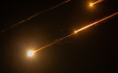 إيران تلوّح بإغلاق هرمز وباب المندب.. العالم على حافة صدمة نفطية