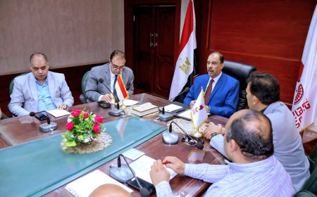مشروعات الكورنيش في سوهاج تدخل مراحل حاسمة.. والمحافظ يتابع التنفيذ ميدانيًا