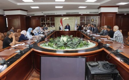 بني سويف تتحرك لحماية الأرواح اجتماعات مكثفة لحسم ملف العقارات الآيلة للسقوط