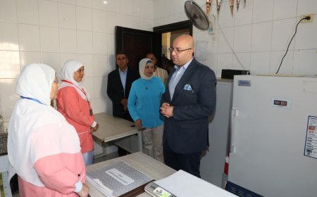 في زيارة مفاجئة.. محافظ بني سويف يفتح ملفات الصحة والمرافق في «كوم أبو خلاد»