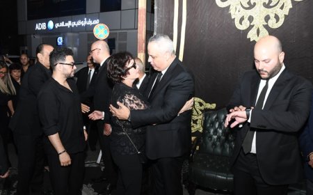 نجوم وشخصيات عامة يواسون تامر عبد المنعم في وفاة والده