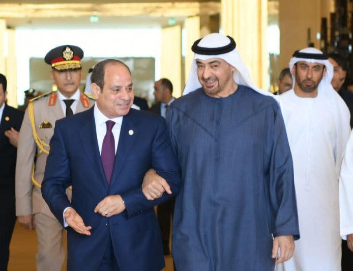 محمد بن زايد يستقبل الرئيس  السيسي في أبوظبي لبحث تعزيز العلاقات والقضايا الإقليمية