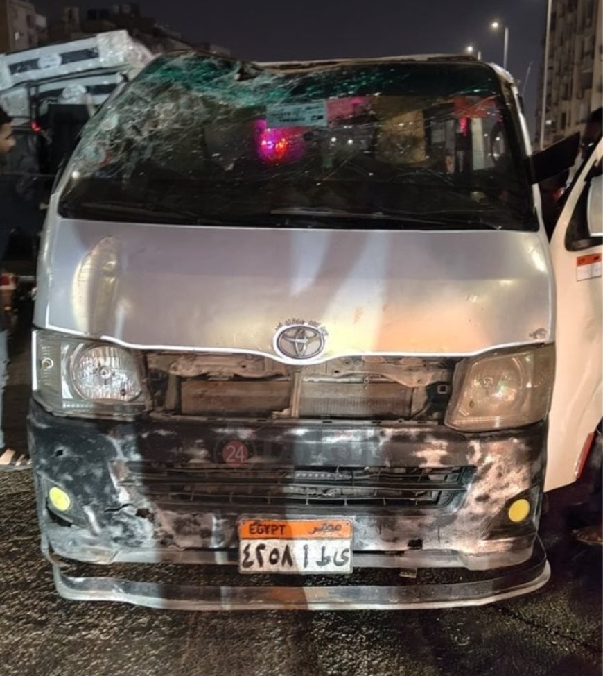 شهامة المصريين تنقذ الموقف.. إنقاذ ركاب ميكروباص انقلب على الطريق الدائري دون إصابات
