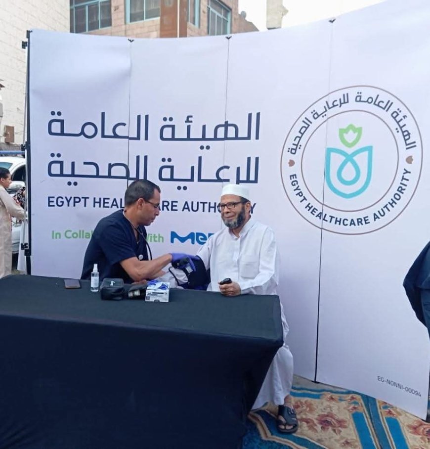 الرعاية الصحية تواصل جهودها لتأمين احتفالات العيد.. وفرق ميدانية تنتشر بالساحات والميادين لخدمة المواطنين