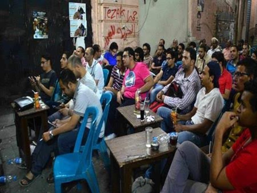 مشادة على المشاريب تتحول لساحة دماء.. قهوجي 16 سنة يطعن شابًا ببولاق