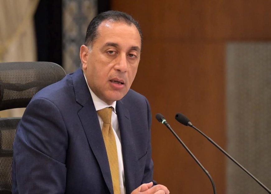 رئيس الوزراء ينعي السائق البطل خالد شوقي.. ويأمر بتكريم أسرته ومعاش استثنائي .. وتخليد اسمه في شوارع المدينة