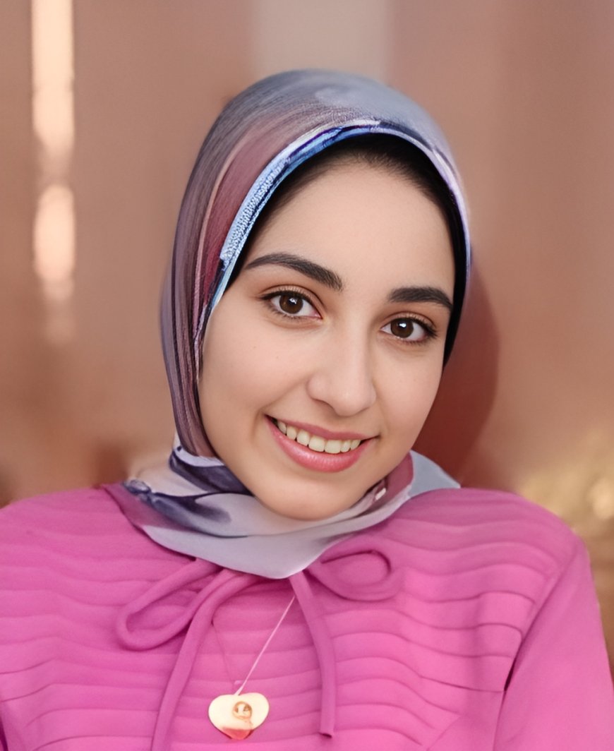 إيمان محسن: صحفية وكاتبة شابة ترسم عوالمها بالكلمات