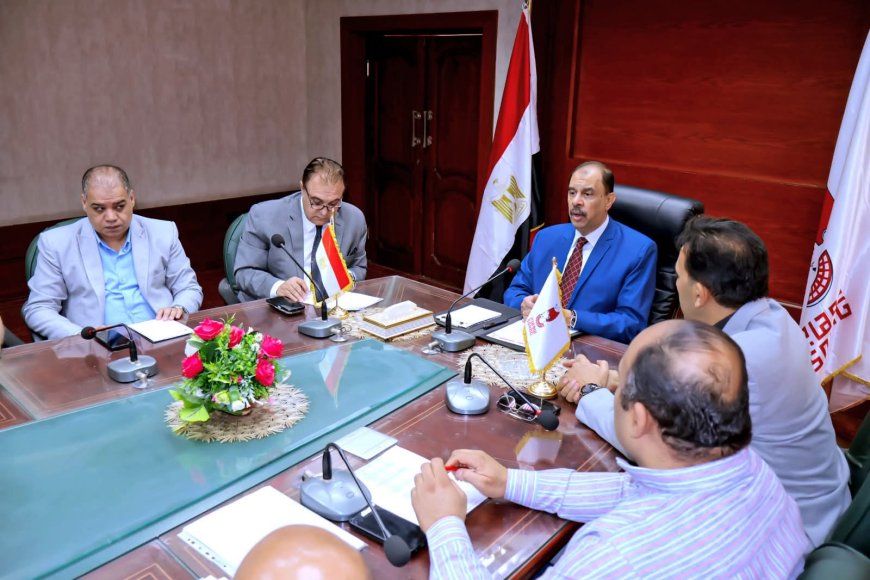 مشروعات الكورنيش في سوهاج تدخل مراحل حاسمة.. والمحافظ يتابع التنفيذ ميدانيًا