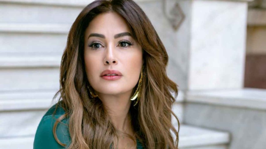 ليه نسيب الحرب ونمسك في هند؟.. نجوم الفن يردّون على دعوات ترحيل هند صبري من مصر
