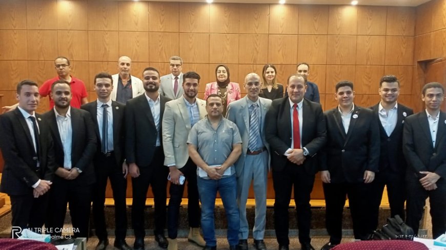 بمشاركة نخبة من المحكمين.. طلاب إعلام الأزهر يتألقون في مشروعات تخرج تواكب تطورات الإعلام الحديث