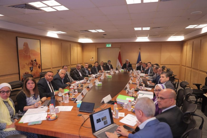قرارات جديدة من الأعلى للآثار لدعم التعاون الدولي وتخفيضات للطلاب