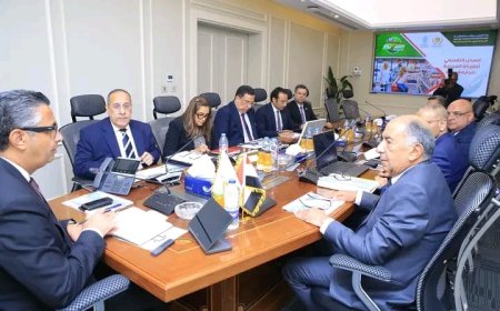 تموينات مصر تحت المجهر: الوزير فاروق يتابع المخزون ويشدد على كفاءة توزيع السلع