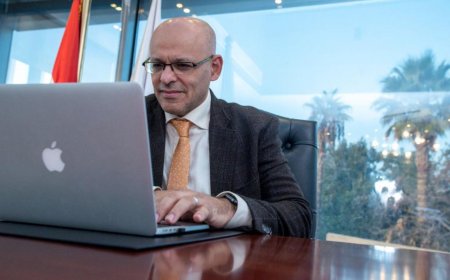 د. محمد عبد الله: أستاذ فلسفة الموسيقى يُحذّر من انتحال صفة «ناقد موسيقي» دون تأهيل أكاديمي