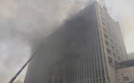 حريق مفاجئ في سنترال رمسيس يتسبب في تعطل خدمات الاتصالات والإنترنت