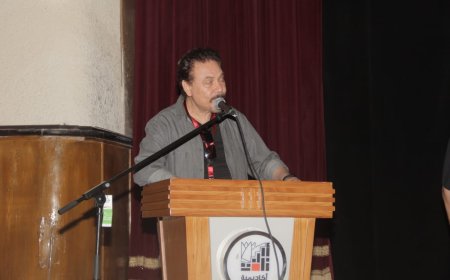 بمشاركة رئيس المهرجان الفنان محمد رياض.. ختام ورشة «التذوق الموسيقي» ضمن فعاليات مهرجان المسرح القومي