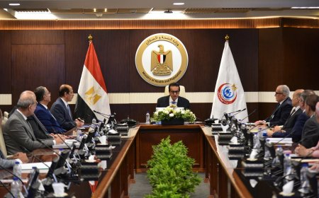 خالد عبدالغفار: تطوير شامل للعيادات الحكومية ورفع كفاءة خدمات التأمين الصحي