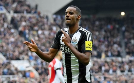 إيزاك يشعل سوق الانتقالات بطلب 60 مليون يورو سنويًا للهلال وإنزاجي يراقب نونيز