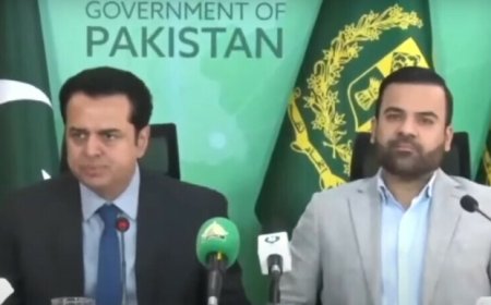 الحكومة الباكستانية تطالب بحظر حسابات الجماعات الإرهابية على مواقع التواصل