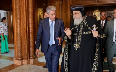 مصر تحتفي بجذورها: وزير السياحة يشارك شباب المهجر في رسالة انتماء وعراقة