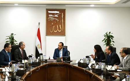 مدبولي يناقش تطوير الاتصالات وتعزيز صادرات الخدمات الرقمية