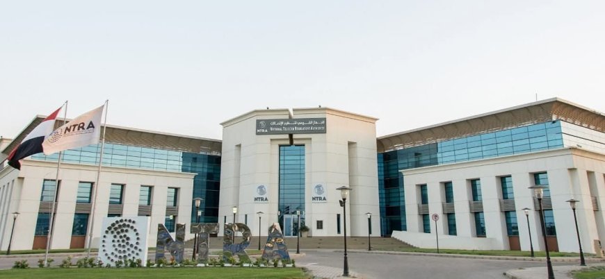 القومي لتنظيم الاتصالات: السيطرة على حريق سنترال رمسيس ونقل الإنترنت إلى سنترال الروضة