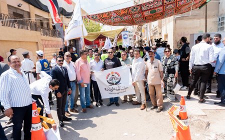 مسيرة لشباب الجبهة الوطنية تجوب أحياء بورسعيد لحث المواطنين على المشاركة في انتخابات مجلس الشيوخ