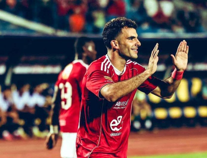 الأهلي يمطر شباك فاركو برباعية ويستعيد نغمة الانتصارات في الدوري المصري