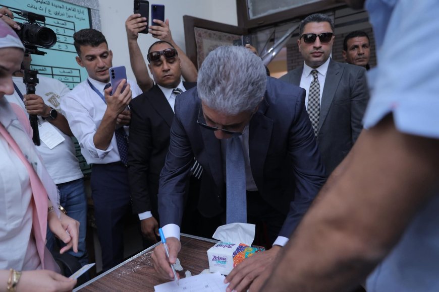 شريف فتحي يشارك في التصويت: دعم الديمقراطية يبدأ من صناديق الاقتراع