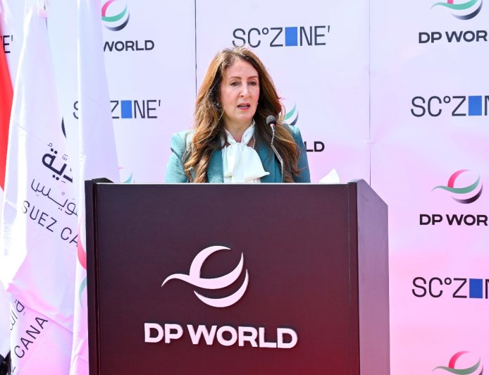 دي بي ورلد تستقبل السفيرة الأمريكية بالقاهرة ووفدًا من كبريات الشركات الأمريكية بميناء السخنة