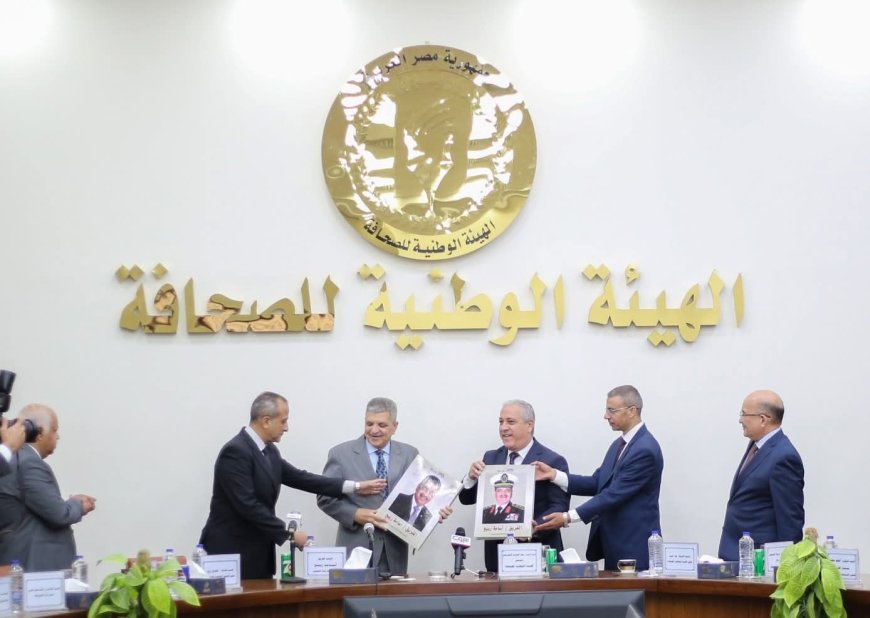 الفريق أسامة ربيع في ندوة «الوطنية للصحافة»: لا بديل لقناة السويس.. و40 مليار دولار إيرادات خلال 6 سنوات