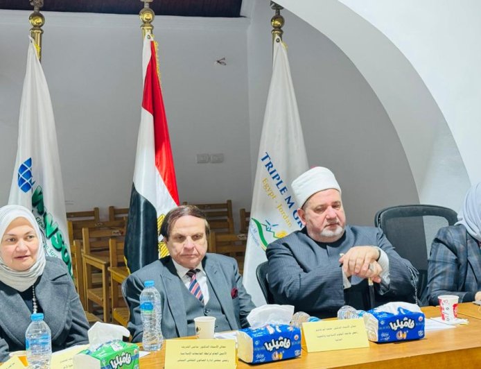 ندوة بالصالون الثقافي البيئي تناقش واقع البيئة في دول العالم الإسلامي.. مصر وإندونيسيا نموذجًا