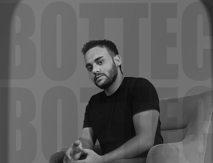 محمد ناصف يستعد لتصوير فيلمه الروائي الأول بعد عيد الفطر بعنوان "عرض خاص لشخص واحد"