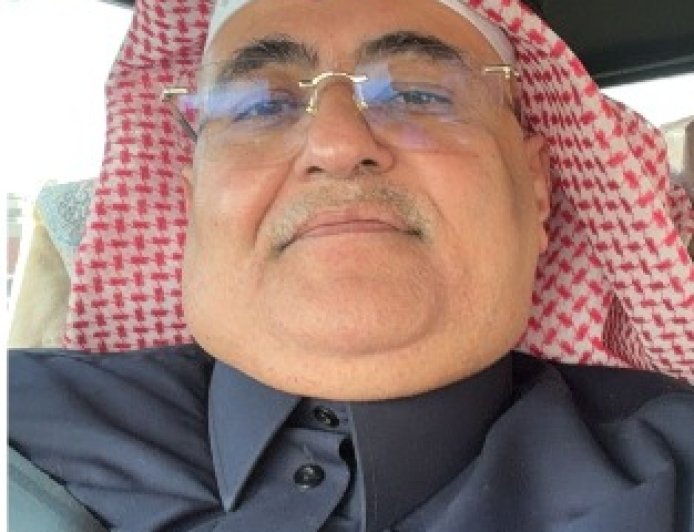 د. هاني فايز حمد: تراجع الدولار يدفع الذهب إلى قفزات تاريخية.. وتوقعات بوصول الأونصة إلى 6000 دولار