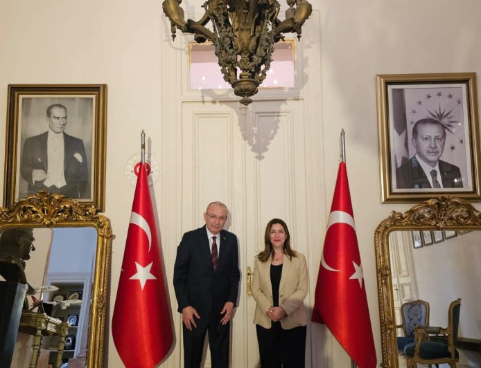 السفير التركي بالقاهرة يعزز التعاون مع مفوضية اللاجئين لدعم الفئات الأكثر احتياجًا في مصر