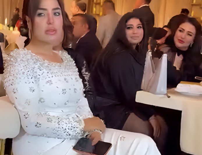 ليلة لا تُنسى.. منى العمدة بين الأناقة والهدوء في حفل زفاف ابنة النائب عمرو القطامي