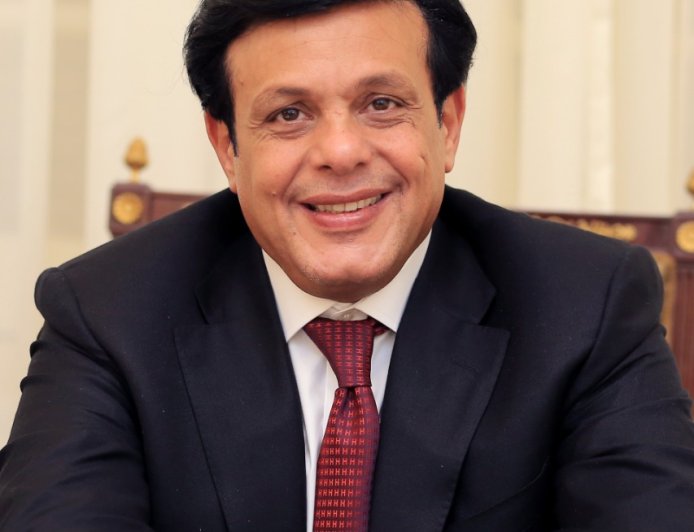 تطورات مثيرة في قضية أحمد الدجوي.. تحقيقات موسعة حول العقارات والتحويلات المالية بأوامر قضائية