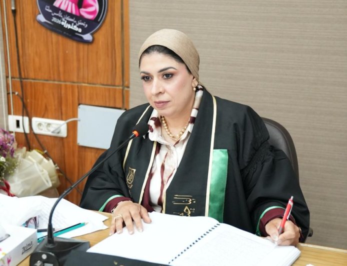باحثة بجامعة القاهرة تنال الدكتوراه بمرتبة الشرف الأولى عن تأثير الذكاء الاصطناعي على العمل الصحفي في العالم العربي