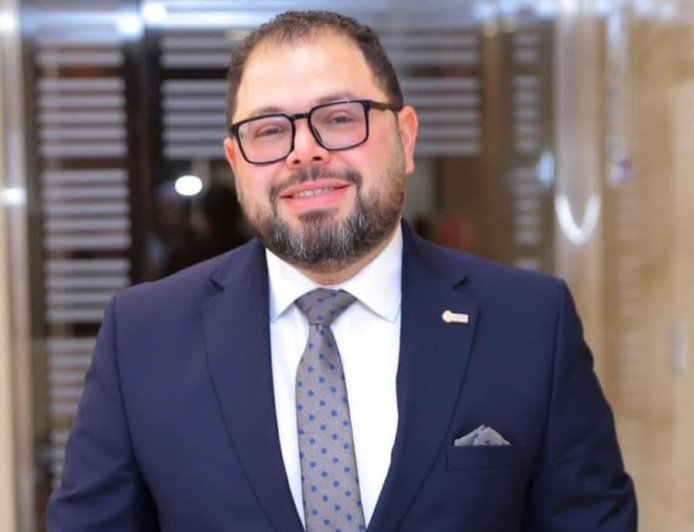 اليوم.. د. أيمن الدهشان ضيف «هواها مصري» على راديو 9090 للحديث عن الهوية الوطنية